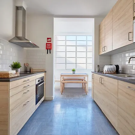 Find Out Guest house Lisbon